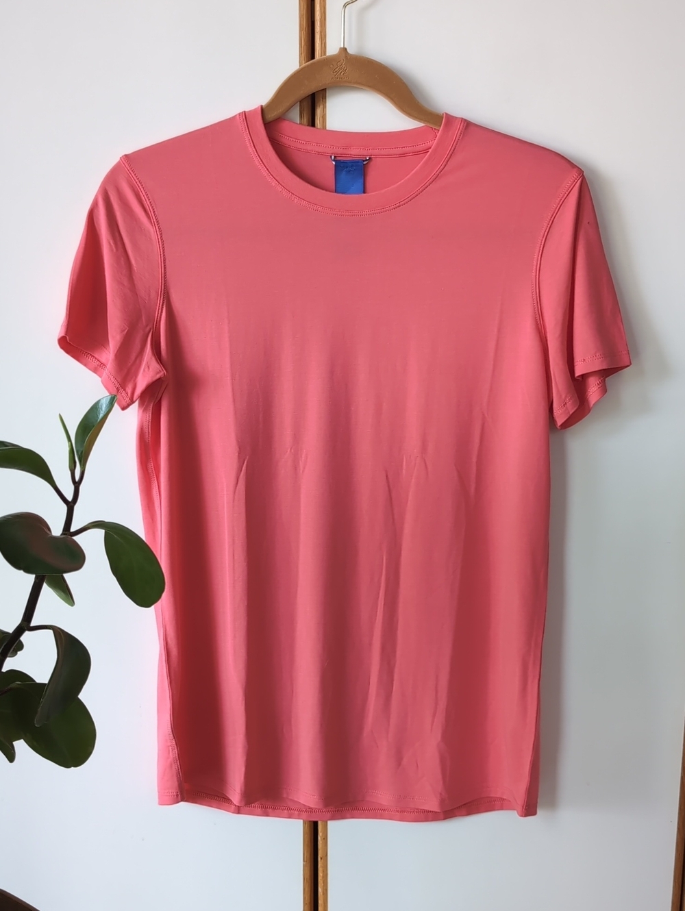 Kit and Ace Classic Viscose Crew Short Sleeve Tee S Salmon Pink